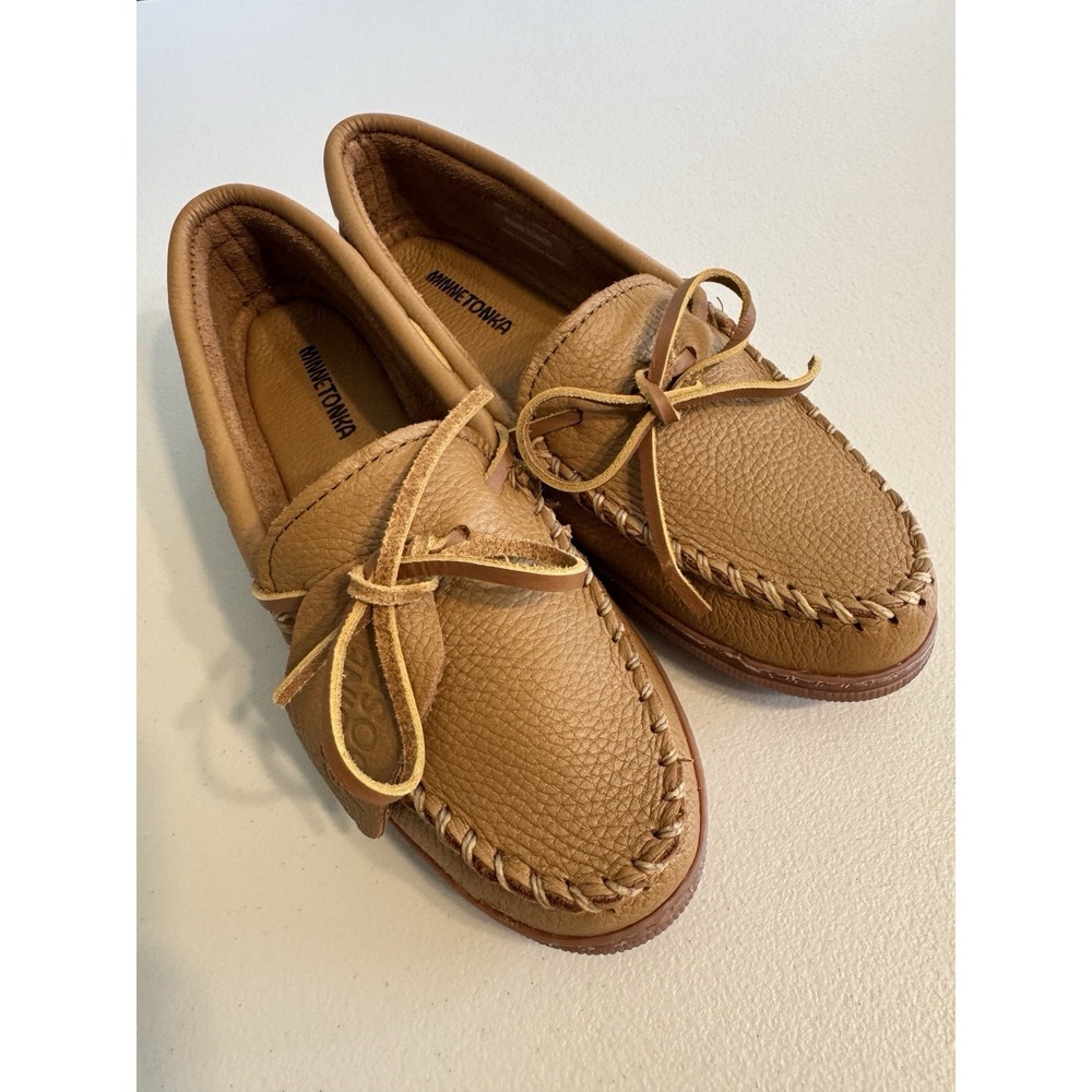 Minnetonka Moose Hide Women's Classic Brown Leather Moccasins Loafers 10 *Read